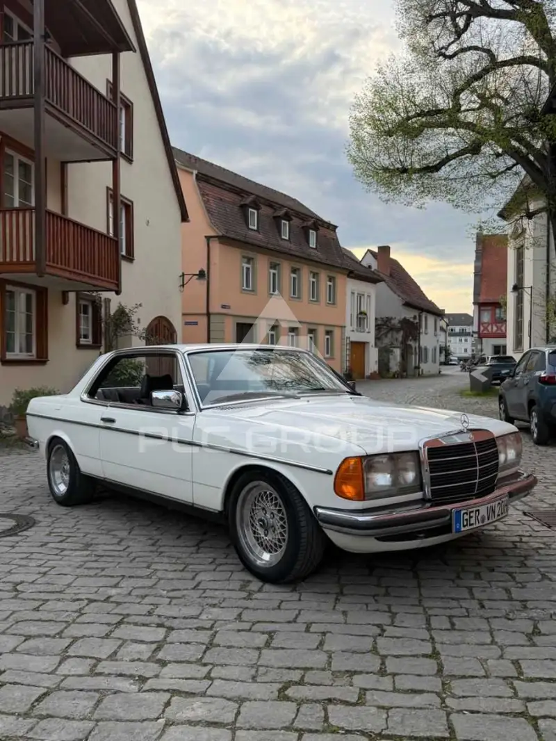 1978 Mercedes Benz 230