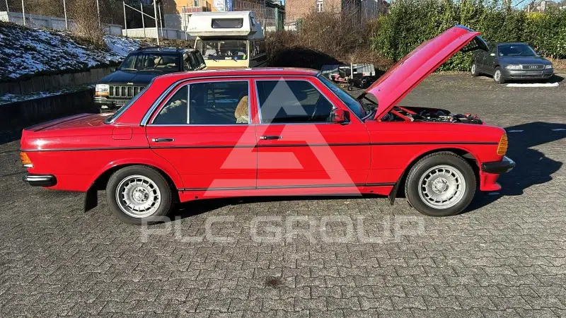 1978 Mercedes Benz 230