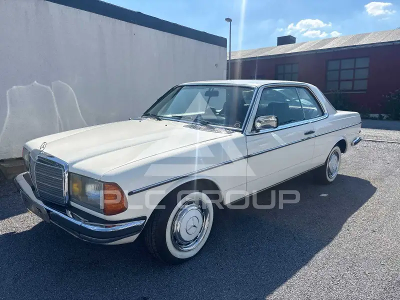 1980 Mercedes Benz 230
