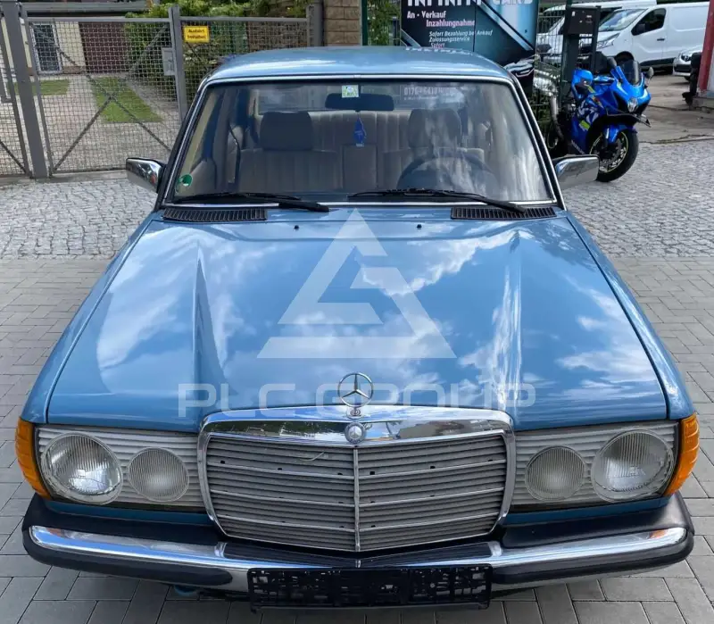 1981 Mercedes Benz 200