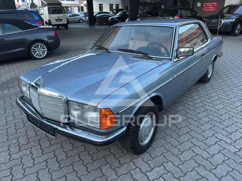 1981 Mercedes Benz 230