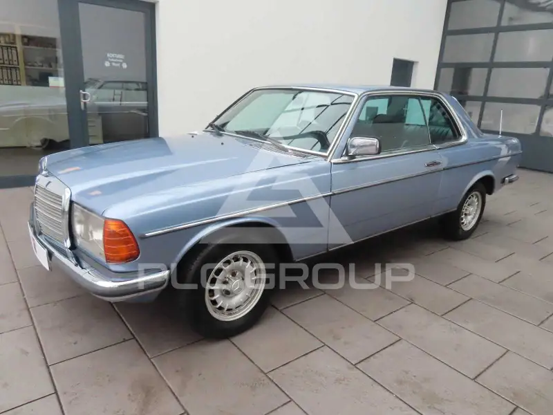 1981 Mercedes Benz 230