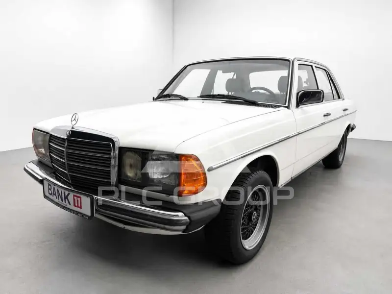 1981 Mercedes Benz 230