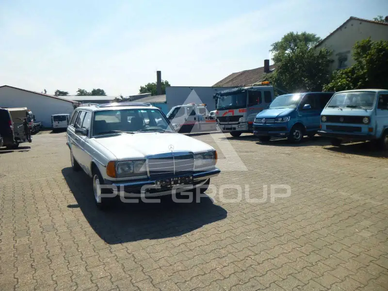 1982 Mercedes Benz E 300