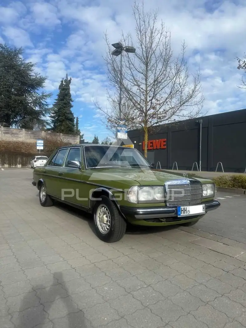 1982 Mercedes Benz E 300