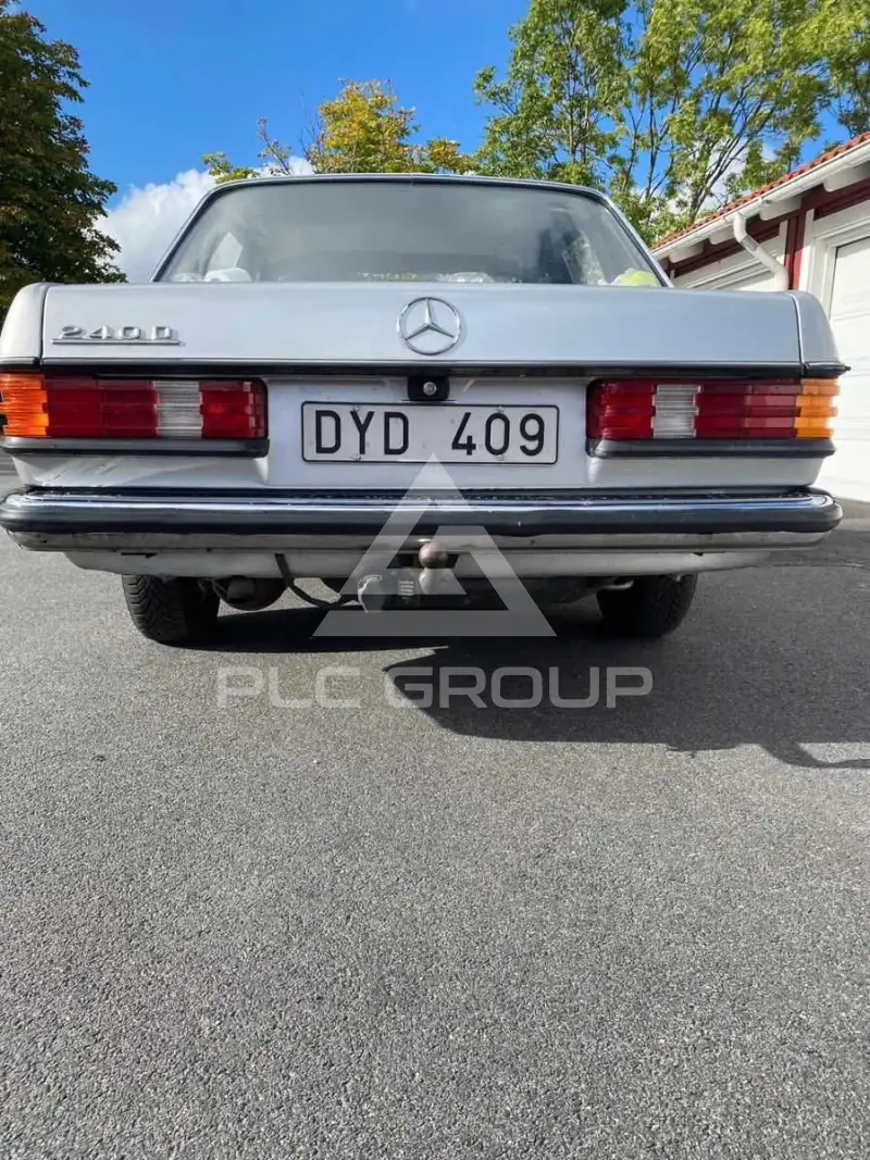 1982 Mercedes Benz 240