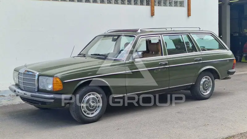1982 Mercedes Benz 240