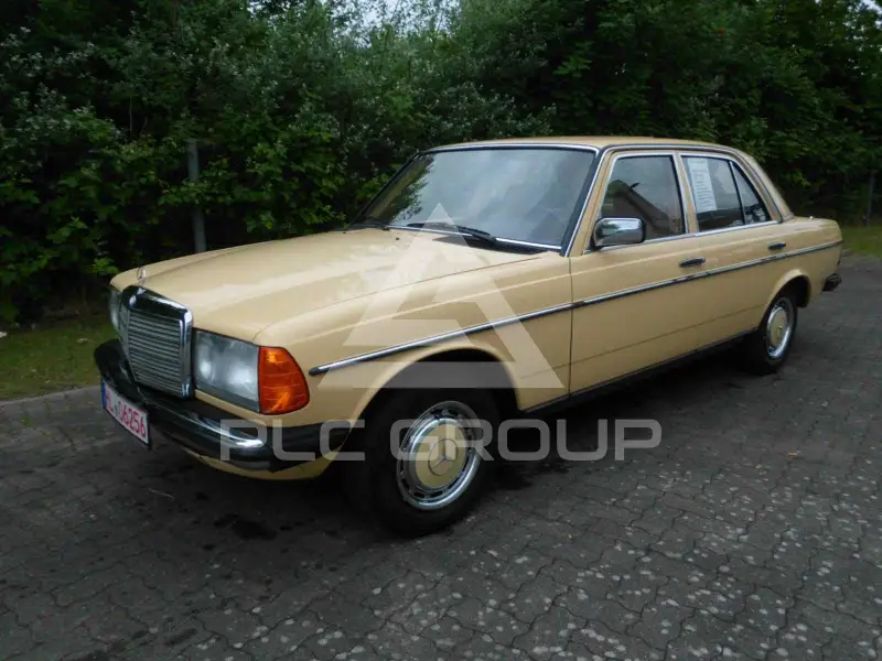 1982 Mercedes Benz 200