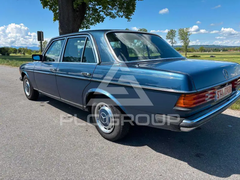 1982 Mercedes Benz 200
