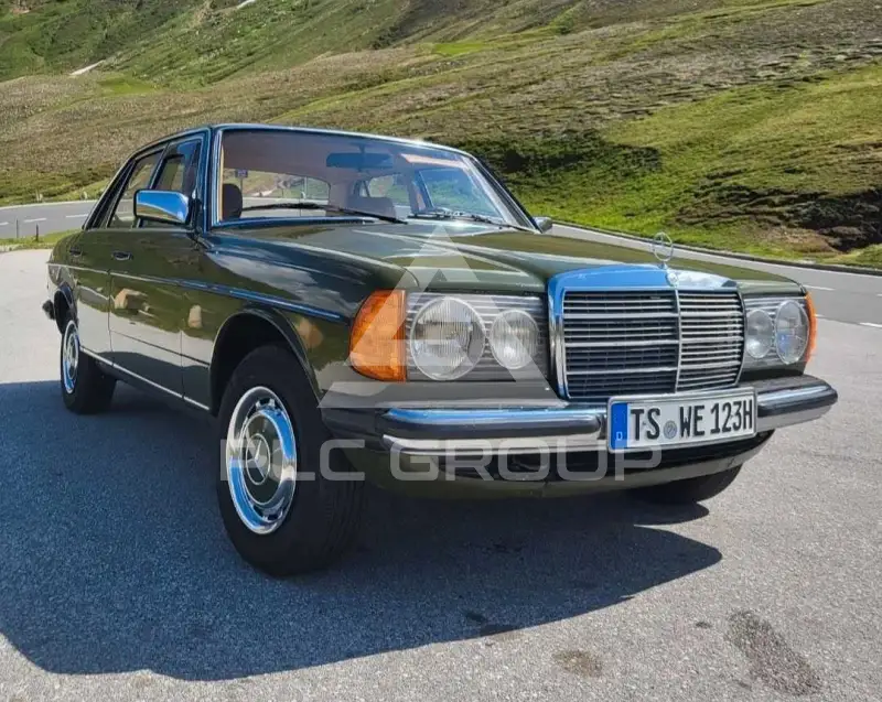 1982 Mercedes Benz 200