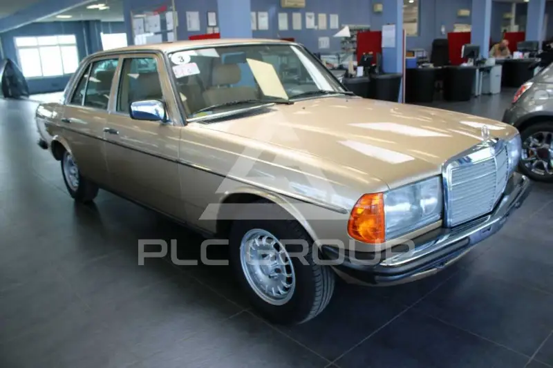 1982 Mercedes Benz 230