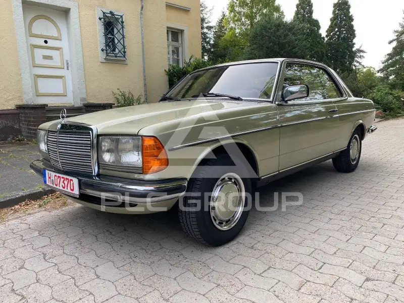 1982 Mercedes Benz 230