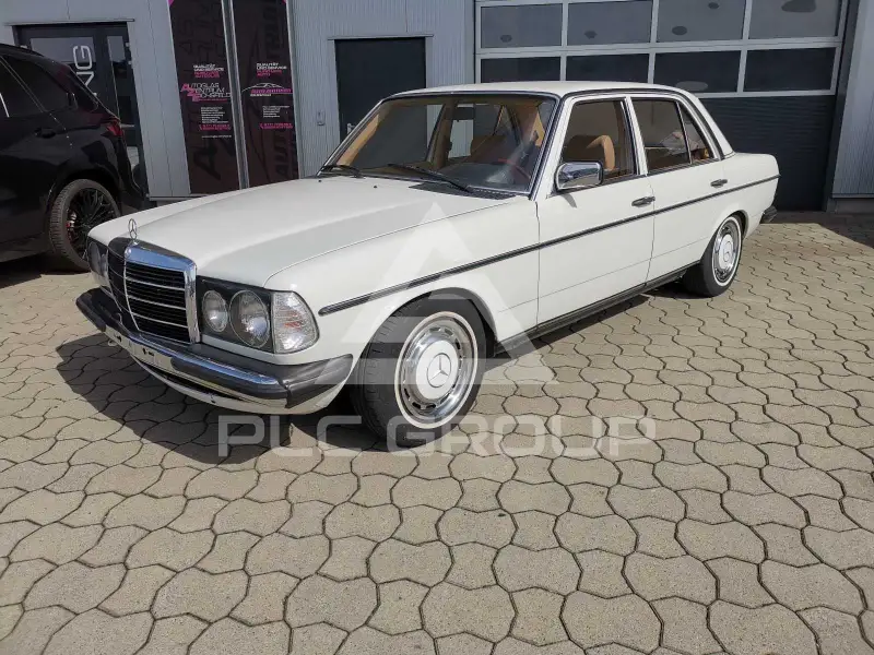 1982 Mercedes Benz 230