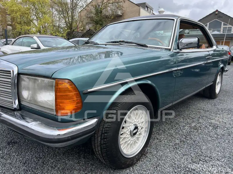 1982 Mercedes Benz 230