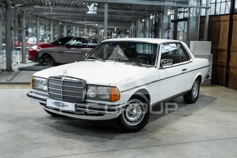 1982 Mercedes Benz 230