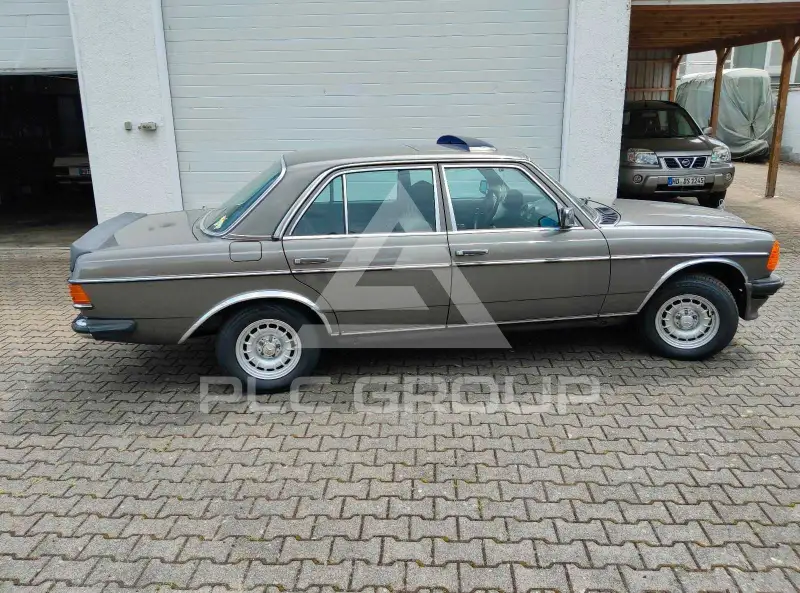 1982 Mercedes Benz 230