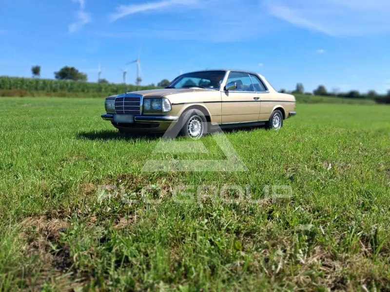 1982 Mercedes Benz 230