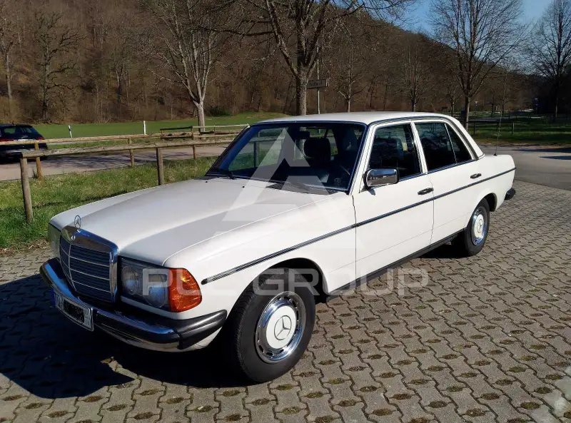 1982 Mercedes Benz 230