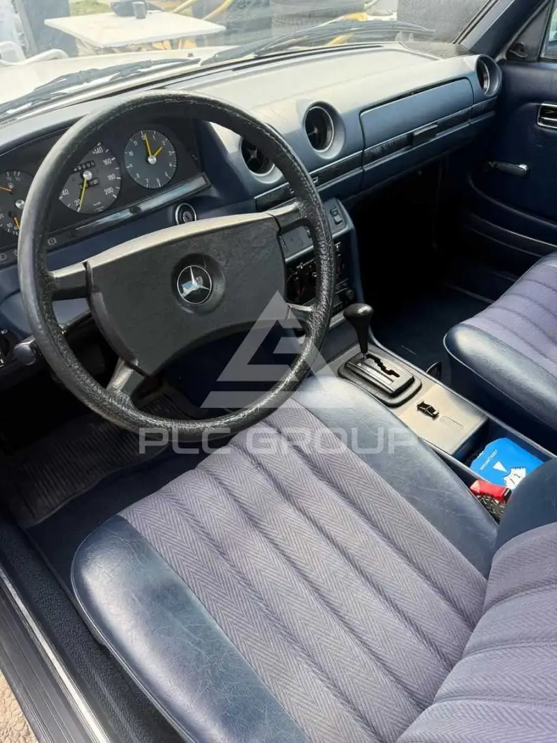 1982 Mercedes Benz 230