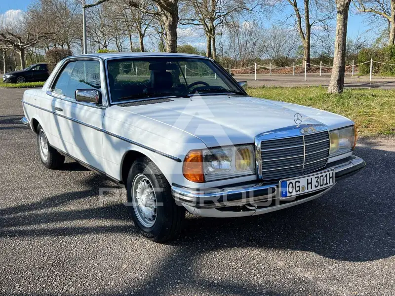 1982 Mercedes Benz 230