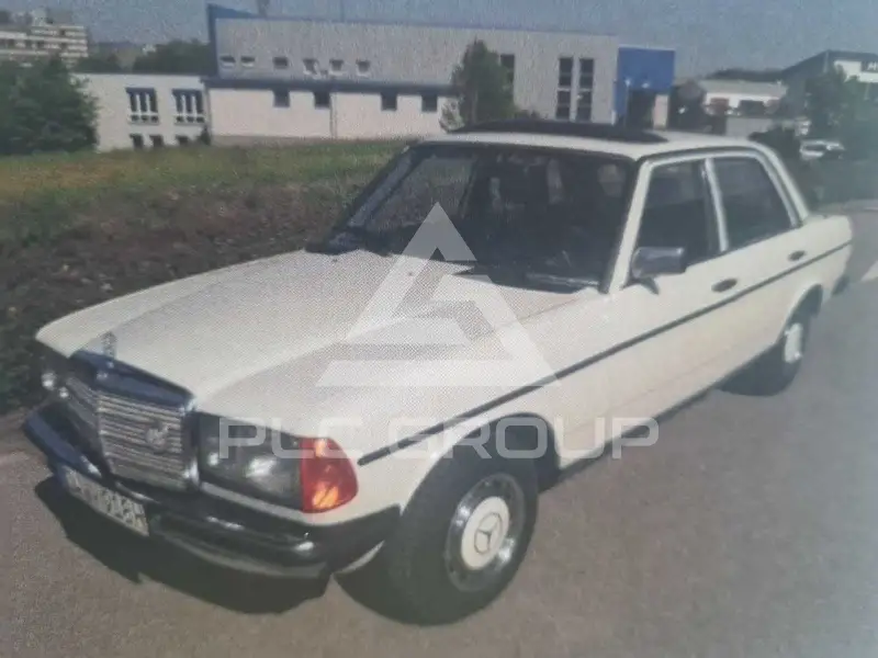 1982 Mercedes Benz 230