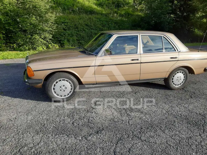1982 Mercedes Benz E 230