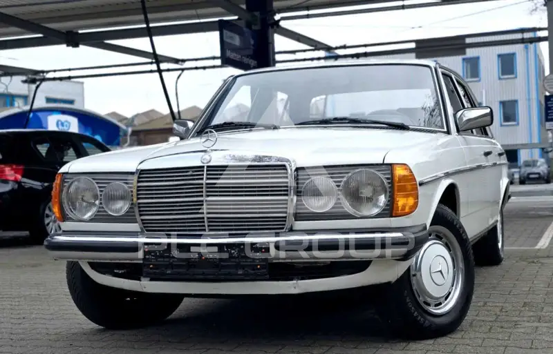 1982 Mercedes Benz E 200
