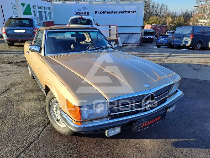 1982 Mercedes Benz SL 500