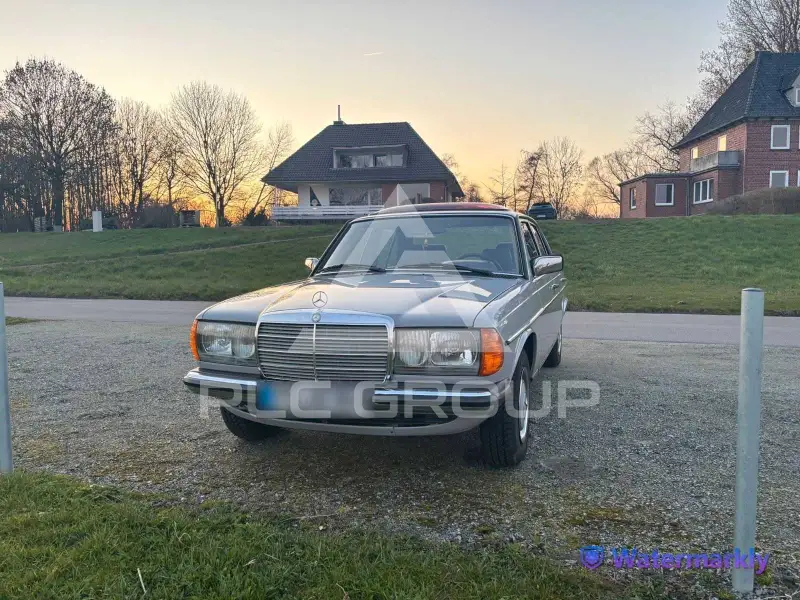 1983 Mercedes Benz 200