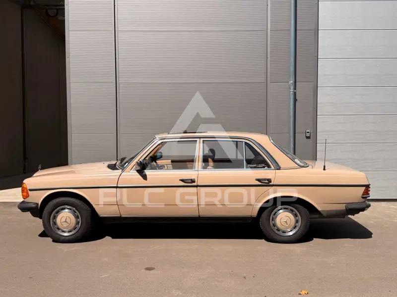 1983 Mercedes Benz 200
