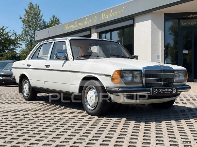 1983 Mercedes Benz 200