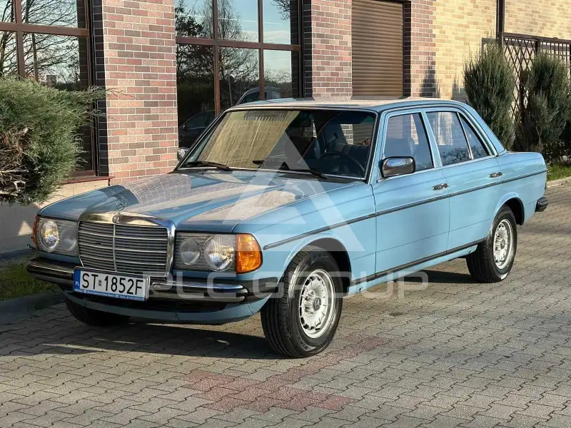 1983 Mercedes Benz 200