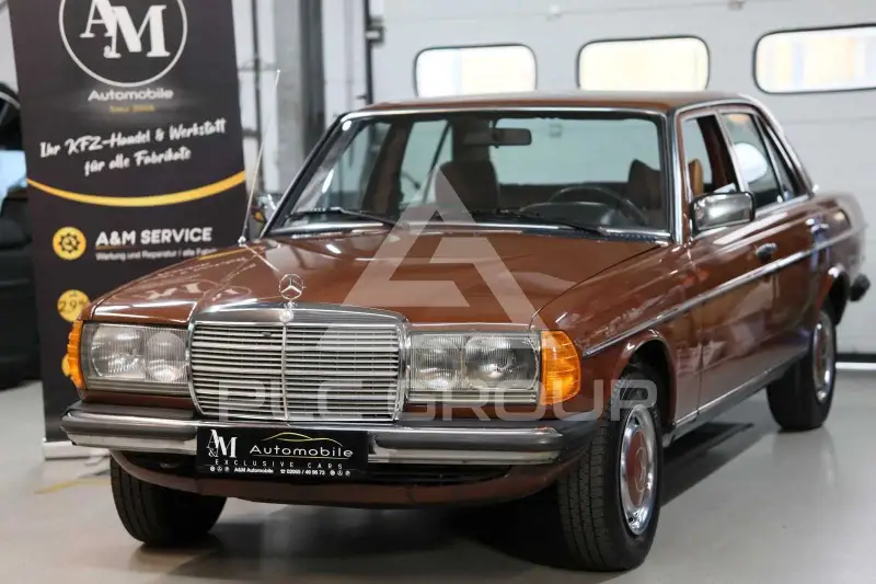 1983 Mercedes Benz 200
