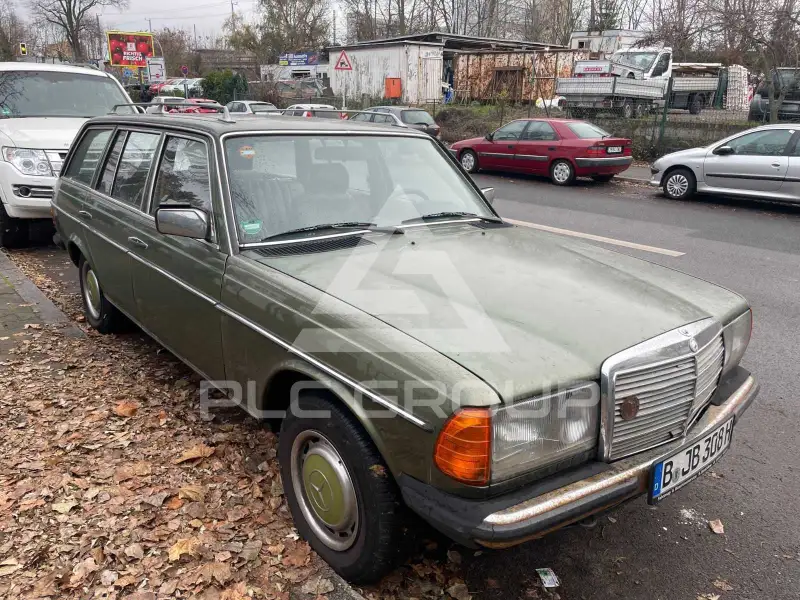 1983 Mercedes Benz 200