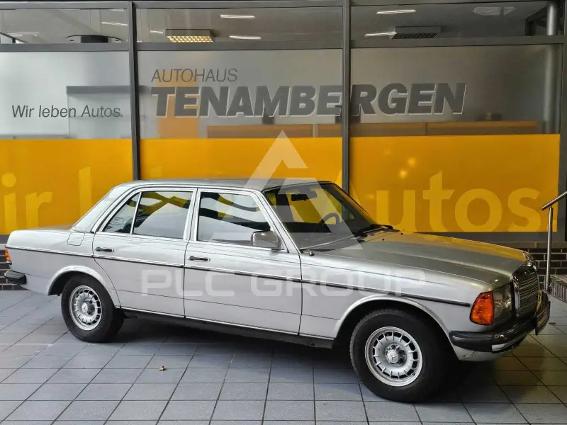 1983 Mercedes Benz 200