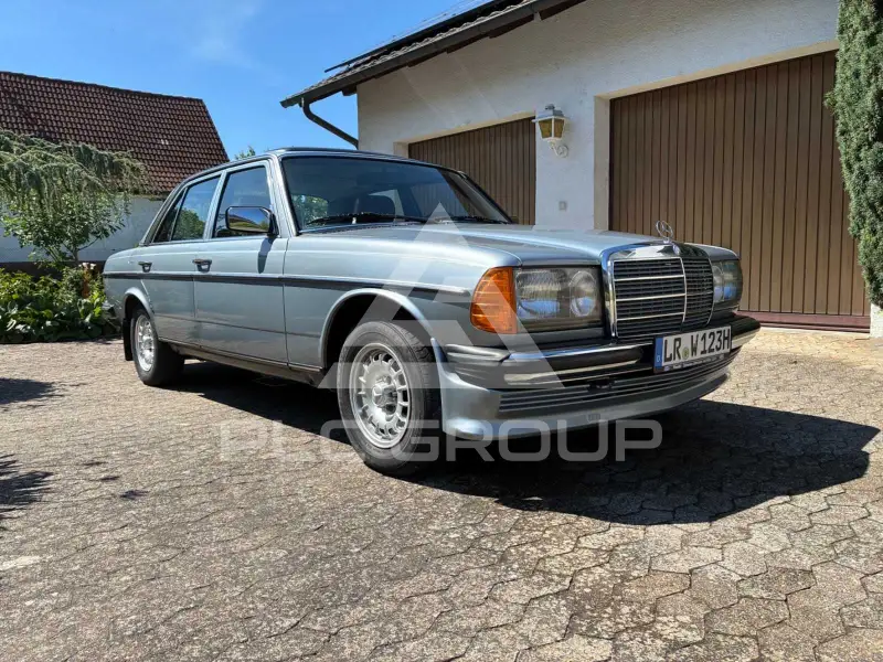 1983 Mercedes Benz 200