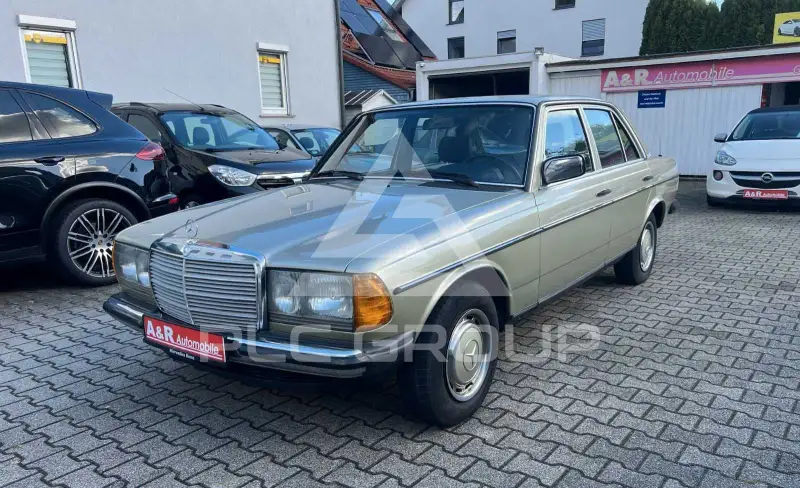 1983 Mercedes Benz 200