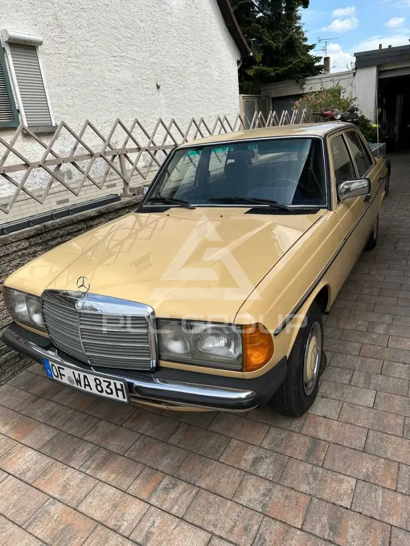 1983 Mercedes Benz 230