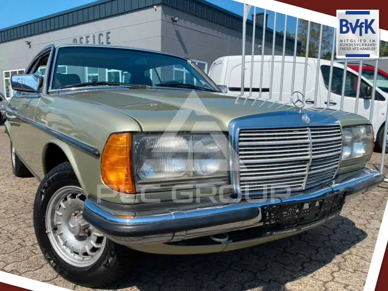 1983 Mercedes Benz 230
