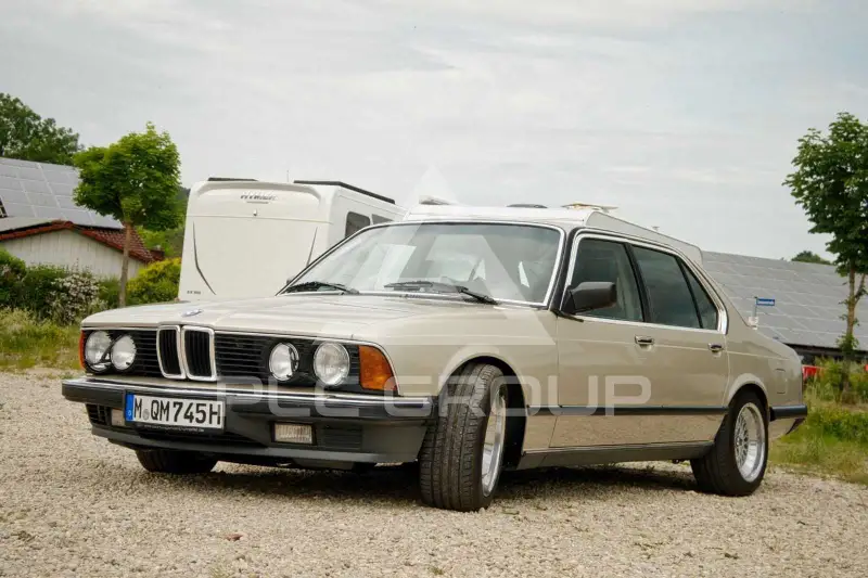 1984 BMW 745
