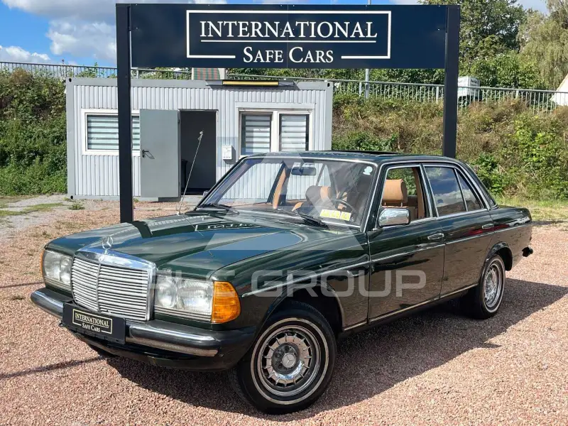 1984 Mercedes Benz 240