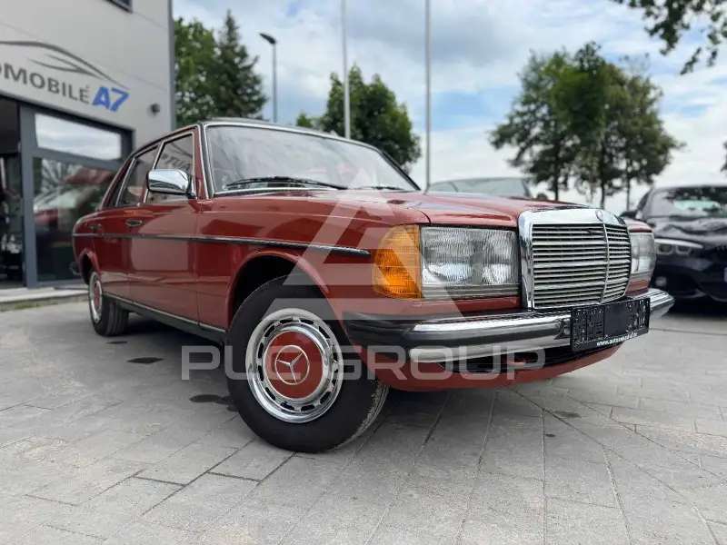1984 Mercedes Benz 200