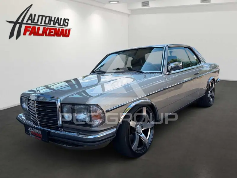 1984 Mercedes Benz 230