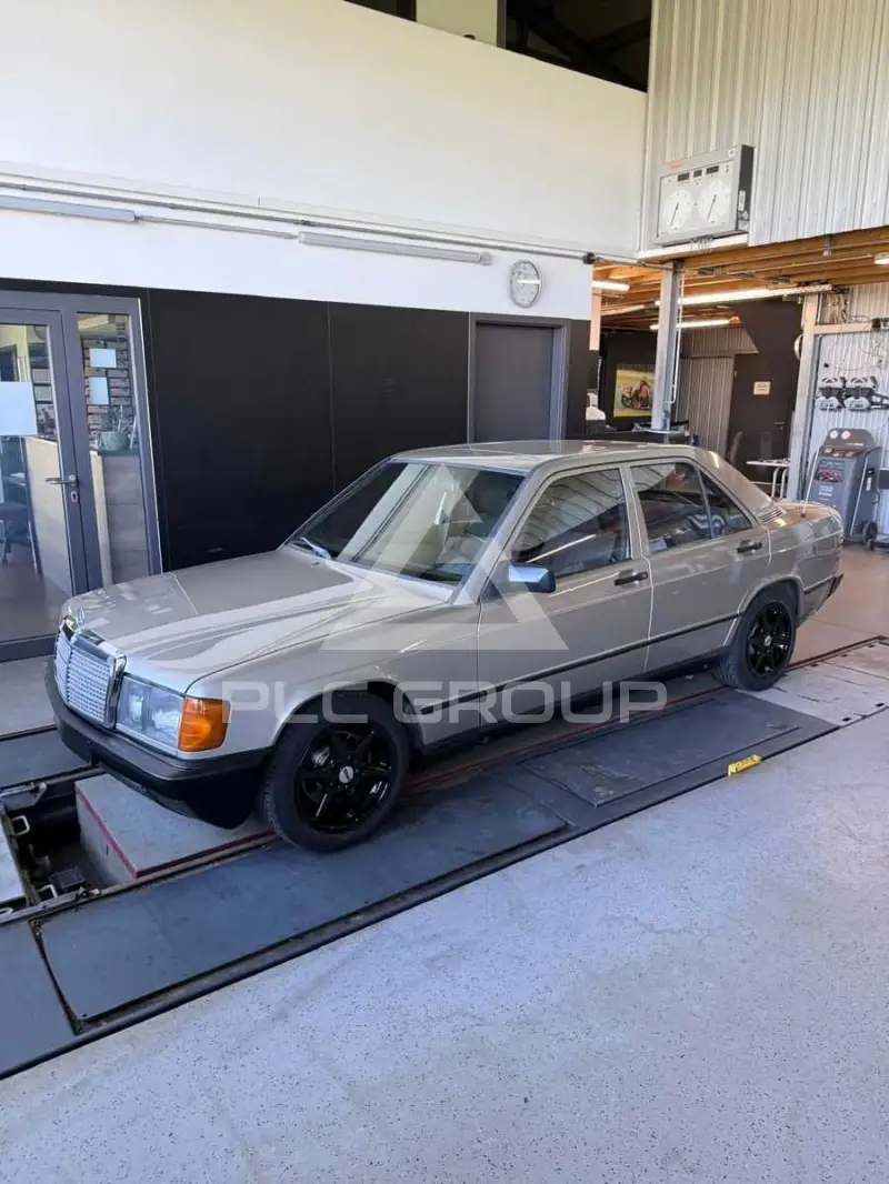 1984 Mercedes Benz 190