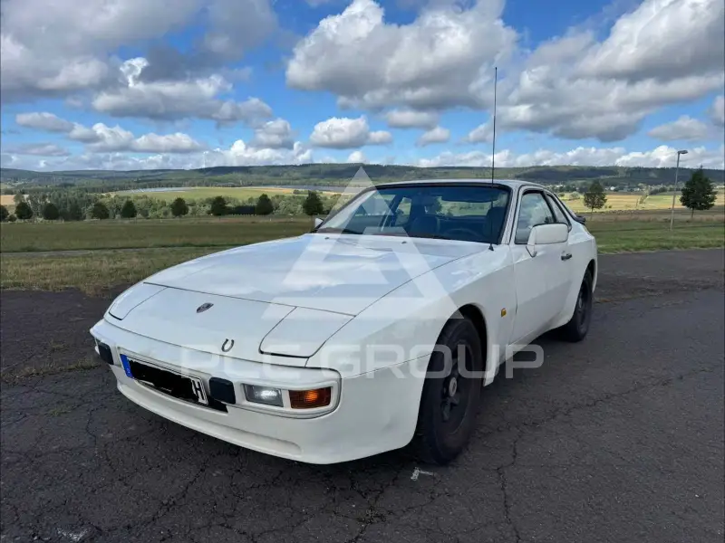 1985 Porsche 944