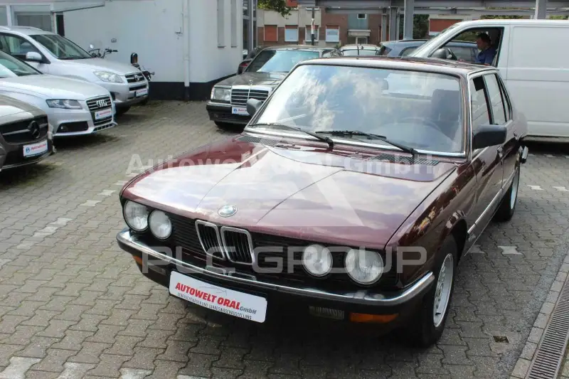1986 BMW 520