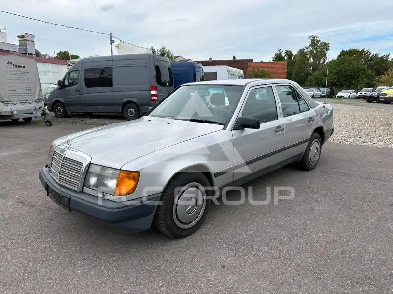 1986 Mercedes Benz 260