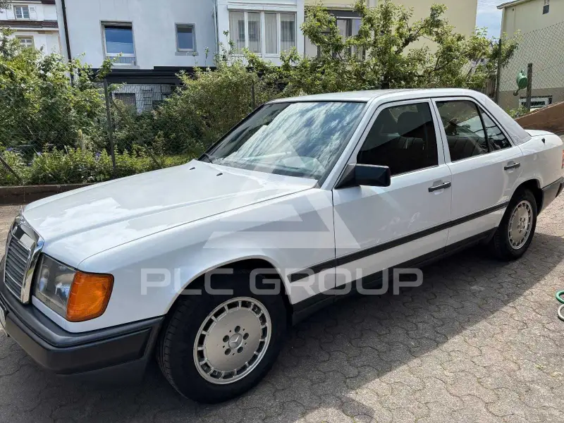 1986 Mercedes Benz 260