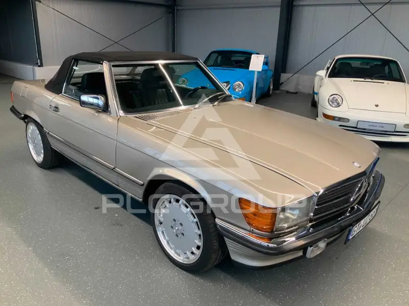 1986 Mercedes Benz SL 300