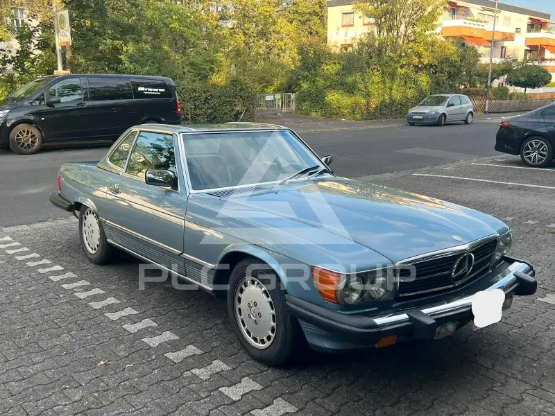 1986 Mercedes Benz SL 560